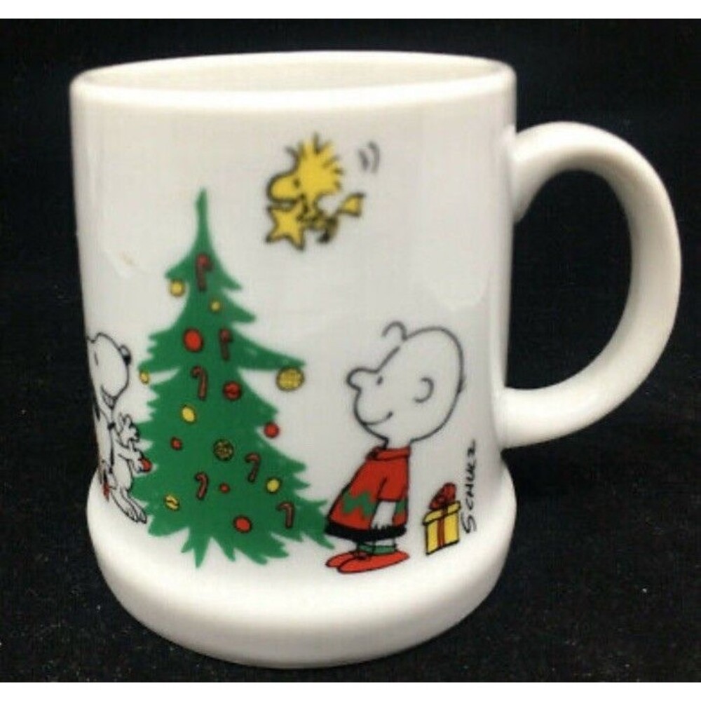 VTG 1977 Peanuts Snoopy Christmas Tree Coffee Mug Applause Schulz Charlie Brown